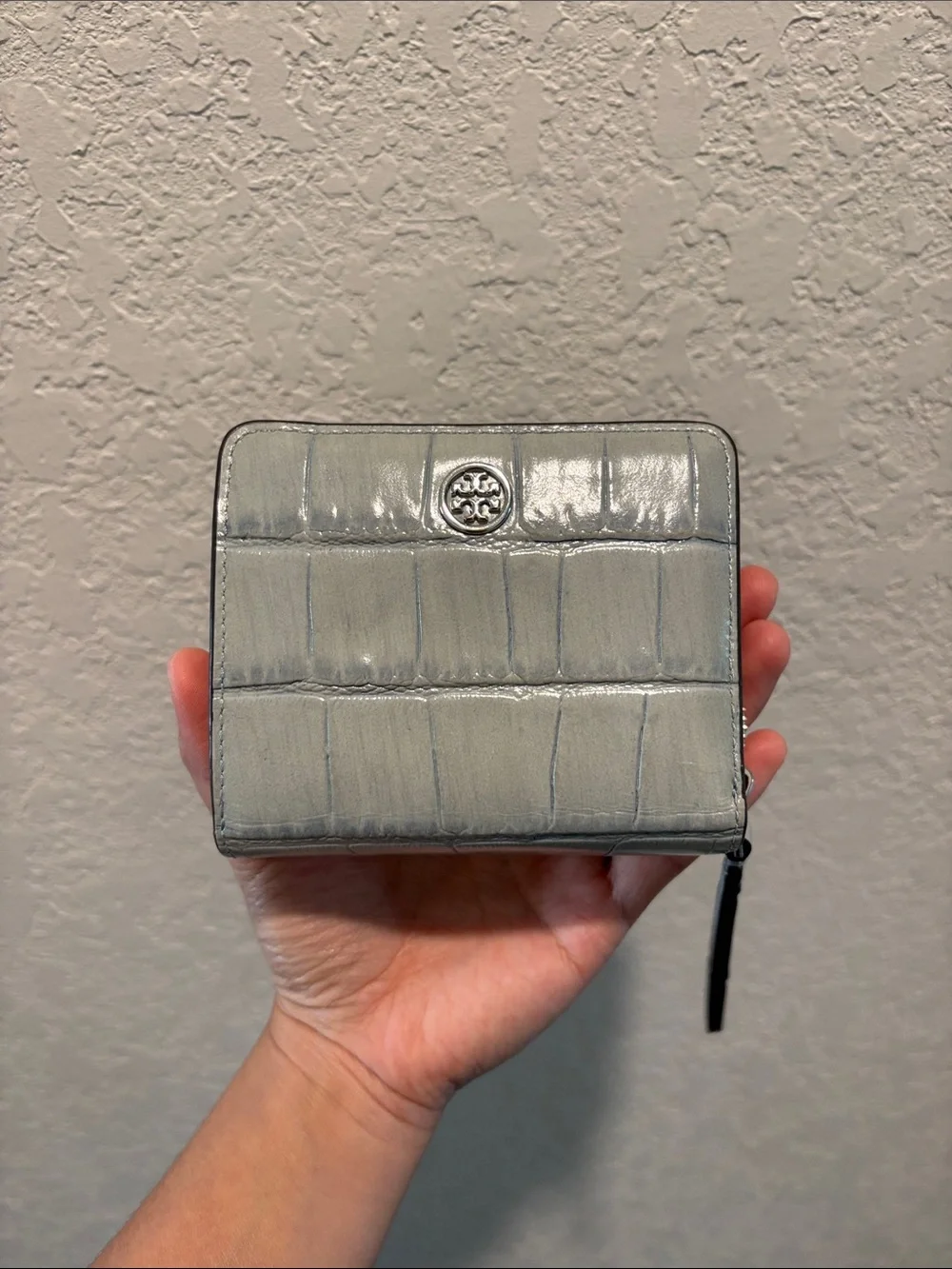 Tory Burch Croc-Embossed Zip Wallet in Pale Gray